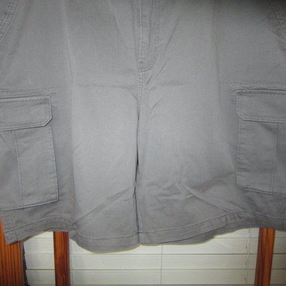 Signature by Levi's Cargo 10" Shorts Men's 46 NEW Gray 100% Cotton - Picture 4 of 6
